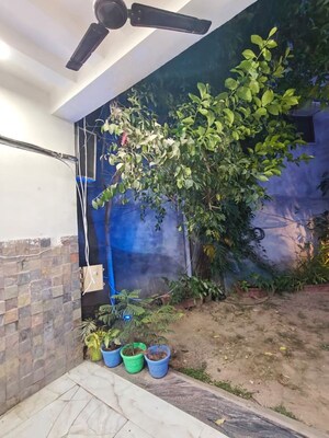 2 BHK Builder Floor – Garden View at Sector 15 - for Rent
