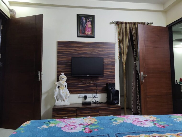 Bedroom, sector 45 3 Bedroom 1900 Sq.Ft. Builder Floor In Sector 45 Gurgaon 10607689