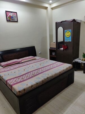 Bedroom in 3 BHK Builder Floor at Sector 45 – for Rent