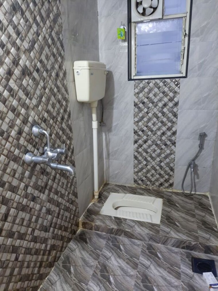 Bathroom, magarpatta-sylvania 3 Bedroom 1200 Sq.Ft. Apartment In Hadapsar Pune 10607703
