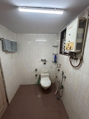Bathroom in 1 BHK Apartment at Ghatkopar East – for Rent