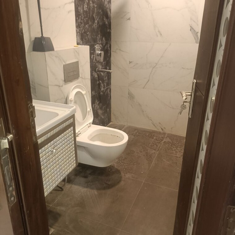 Bathroom, eros-rosewood-villas 4 Bedroom 3100 Sq.Ft. Builder Floor In Sector 50 Gurgaon 10607867