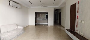 Room in 3 BHK Builder Floor at Safdarjung Enclave – for Rent