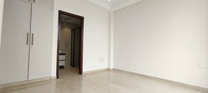 Room in 3 BHK Builder Floor at Safdarjung Enclave – for Rent