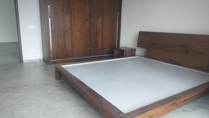 Room in 3 BHK Builder Floor at Jubilee Hills – for Rent