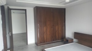 Room in 3 BHK Builder Floor at Jubilee Hills – for Rent