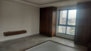 Room in 3 BHK Builder Floor at Jubilee Hills – for Rent