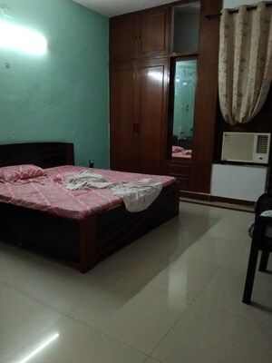 Bedroom in 2.5 BHK Villa at Sector 21 – for Rent