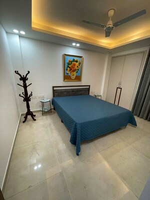 Living Room in 3 BHK Builder Floor at Sector 27 – for Rent