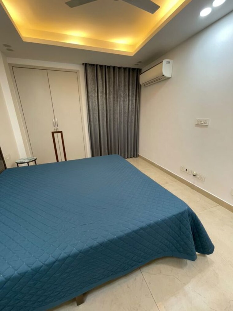 Bedroom, sector 27 3 Bedroom 2000 Sq.Ft. Builder Floor In Sector 27 Gurgaon 10607891