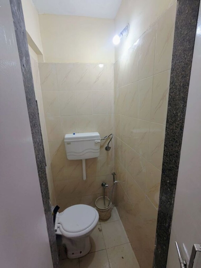 Bathroom, sainath-chs 1 Bedroom 315 Sq.Ft. Apartment In Worli Mumbai 10607900