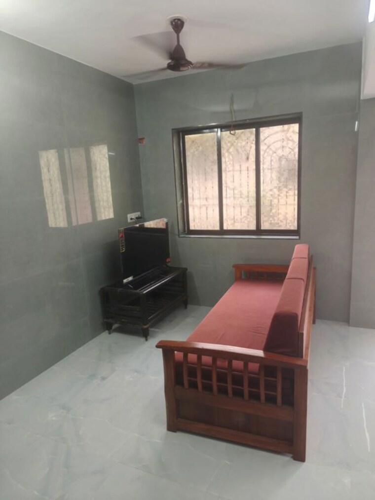 Living Room, kurla-kamgar-chs 1 Bedroom 500 Sq.Ft. Villa In Kurla Mumbai 10607911