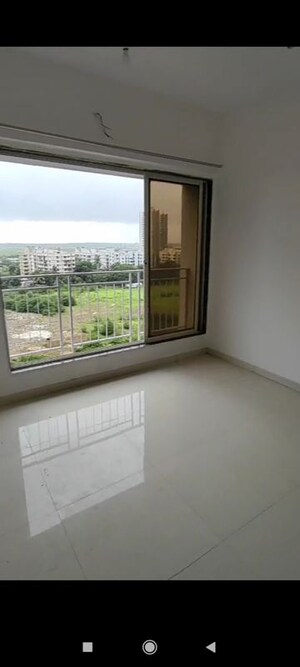 2 BHK Apartment For Sale in Dharti Pressidio, Kandivali West