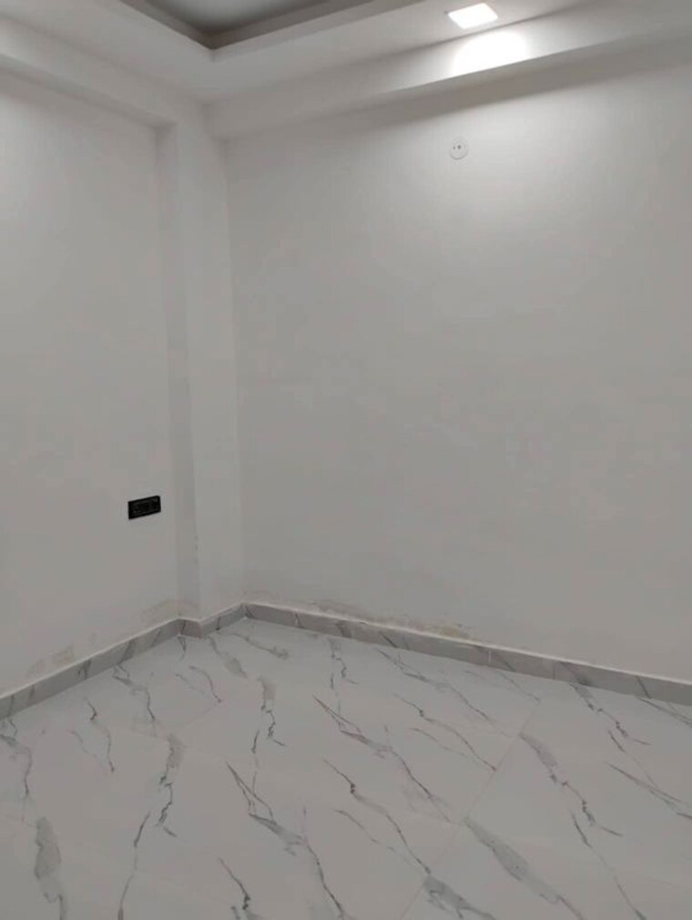 Room, sainik farm 1 Bedroom 450 Sq.Ft. Apartment In Sainik Farm Delhi 10607936