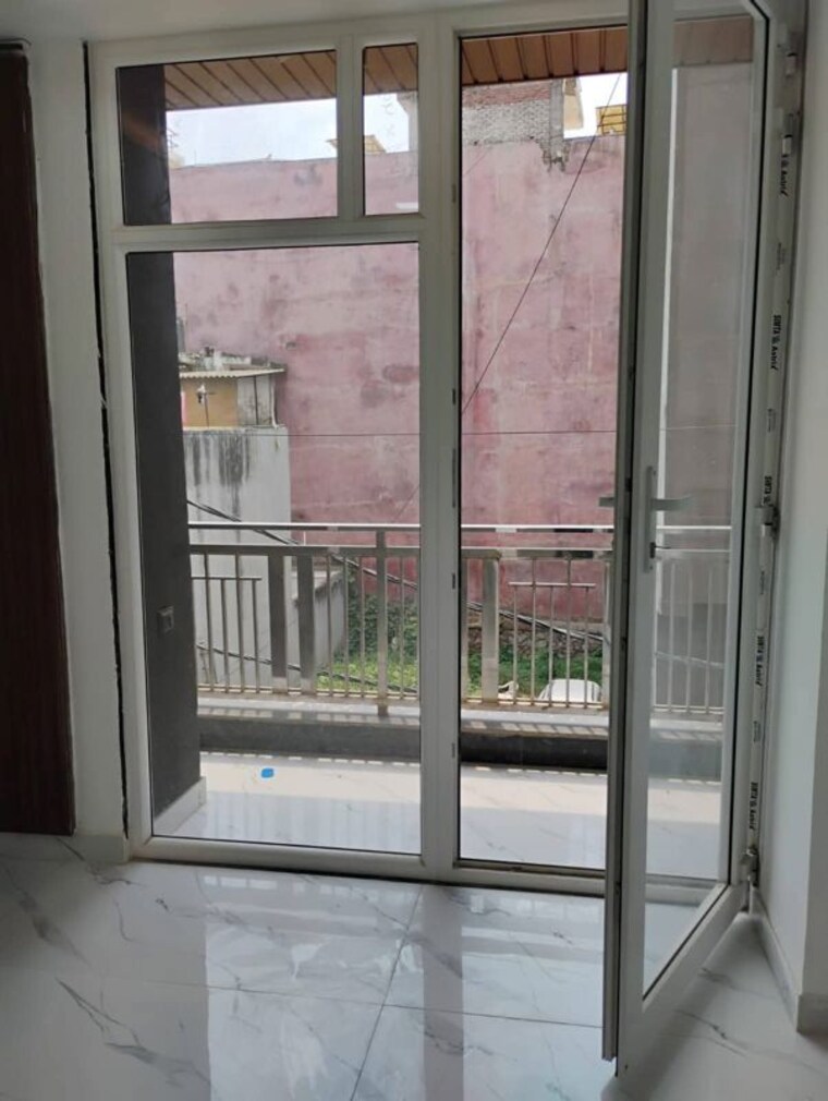 Balcony, sainik farm 1 Bedroom 450 Sq.Ft. Apartment In Sainik Farm Delhi 10607936