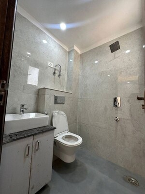 Bathroom in 1 BHK Apartment at Sainik Farm – for Rent