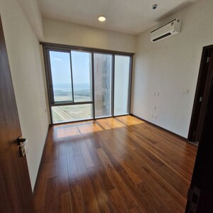3.5 BHK Apartment For Rent in Piramal Mahalaxmi Central Tower, Mahalaxmi