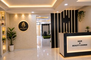 Living Room in  Shop at Mehrauli – for Rent