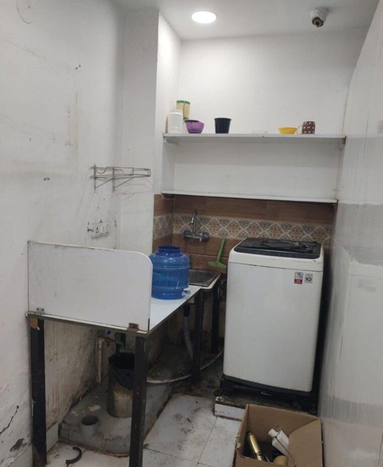 Kitchen, mehrauli Commercial Shop 400 Sq.Ft. In Mehrauli Delhi 10606109