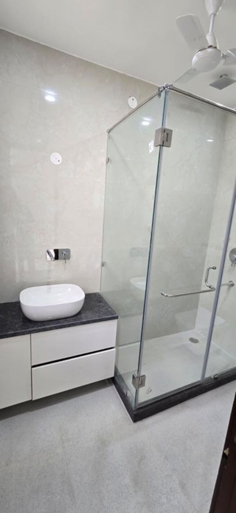 Bathroom, dlf phase ii 3 Bedroom 2200 Sq.Ft. Independent House In Dlf Phase ii Gurgaon 10607965