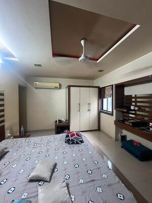 Bedroom in 2 BHK Apartment at Eden Park, Viman Nagar – for Sale