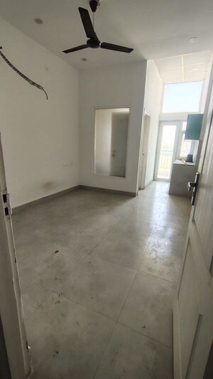 1 BHK Apartment For Rent in Sarvottam NX One, Tech Zone 4 Greater Noida