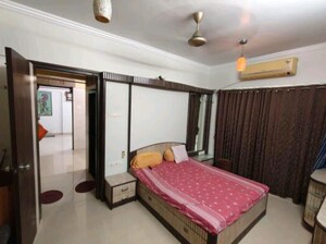 Bedroom in 2 BHK Apartment at Dosti Eastern Bay, Wadala – for Rent
