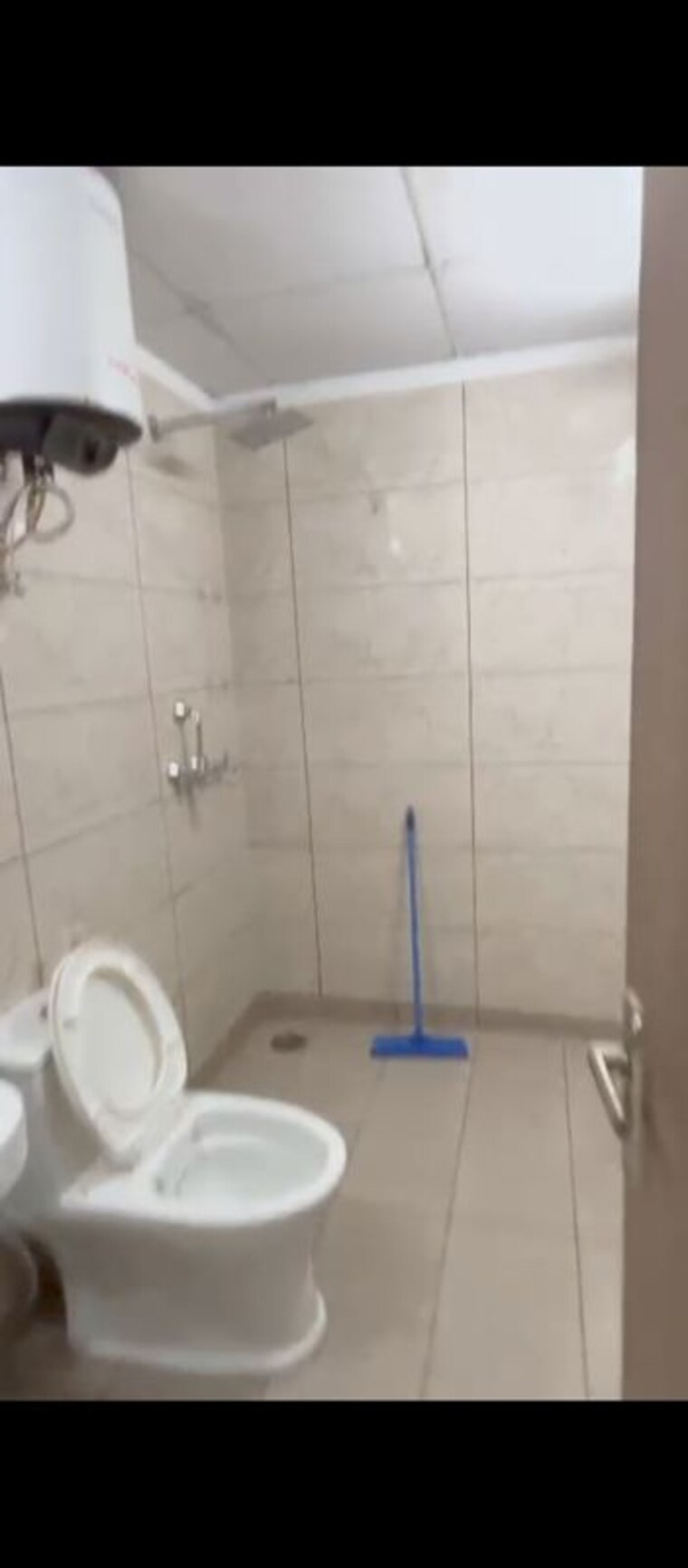 Bathroom, gulshan-botnia 3 Bedroom 1500 Sq.Ft. Apartment In Sector 144 Noida 10607980