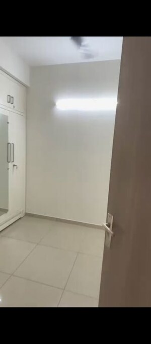 Room in 3 BHK Apartment at Gulshan Botnia, Sector 144 – for Rent