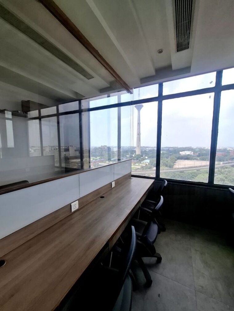 Kitchen, netaji subhash place Commercial Office Space 750 Sq.Ft. In Netaji Subhash Place Delhi 10607981