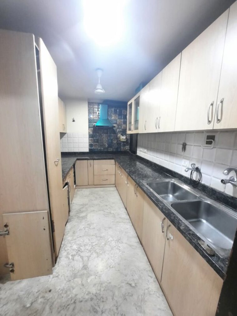 Kitchen, malviya nagar 3 Bedroom 1800 Sq.Ft. Builder Floor In Malviya Nagar Delhi 10608010