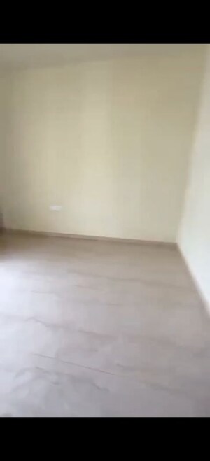 Room in 2 BHK Apartment at Lodha Sterling, Kolshet Road – for Sale