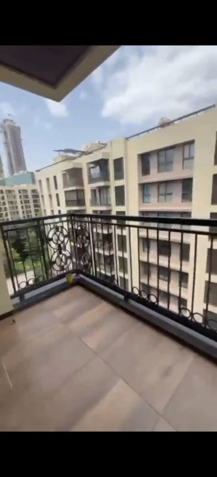 Balcony, lodha-sterling 2 Bedroom 902 Sq.Ft. Apartment In Kolshet Road Thane 10608031