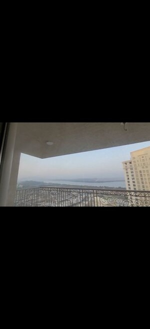 Swimming Pool in 5 BHK Apartment at Hiranandani Basilius, Ghodbunder Road – for Sale