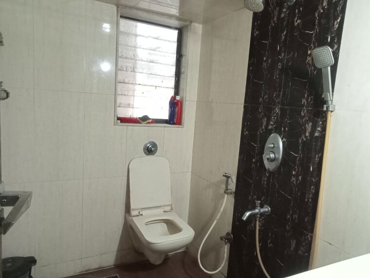 Bathroom, regal-apartment 2 Bedroom 1200 Sq.Ft. Apartment In Santacruz West Mumbai 10608047