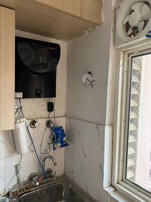 Team Area in 3 BHK Apartment at Mahagun Moderne, Sector 78 – for Sale