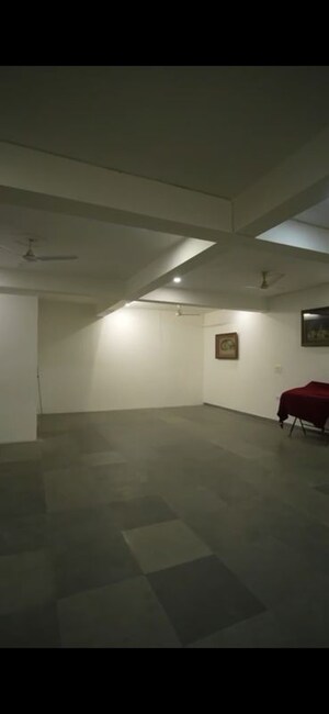 Room in 3 BHK Builder Floor at Sushant Lok ii – for Sale