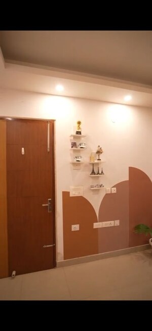 Furnished Amenities in 3 BHK Builder Floor at Sushant Lok ii – for Sale