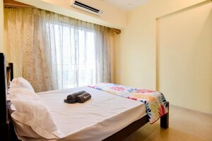 Bedroom in 2 BHK Apartment at Marathon Monte South, Byculla West – for Rent