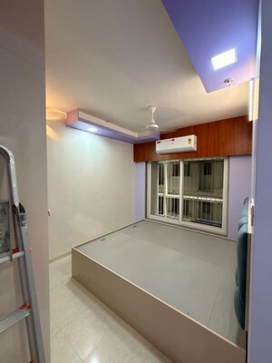 Room in 3 BHK Apartment at Marathon Monte South, Byculla West – for Rent