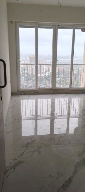 Room in 2 BHK Apartment at Adani Ten BKC, Bandra East – for Rent