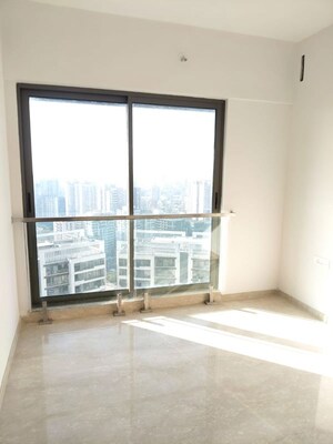 Room in 3 BHK Apartment at Adani Ten BKC, Bandra East – for Rent