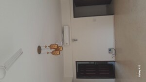 Furnished Amenities in 2 BHK Apartment at Unitech Fresco, Sector 50 – for Rent