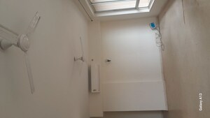 Room in 2 BHK Apartment at Unitech Fresco, Sector 50 – for Rent