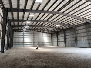 Room in  Warehouse at Boranada – for Rent