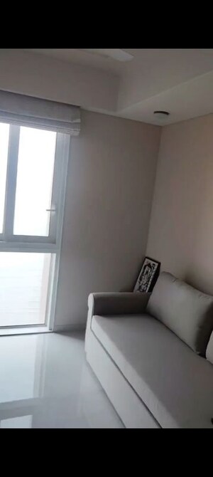 Furnished Amenities in 3 BHK Apartment at Twin Towers, Prabhadevi – for Rent