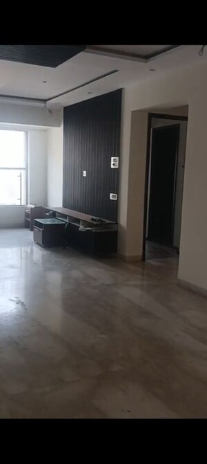Room in 3 BHK Apartment at Aristo Pearl Residency, Prabhadevi – for Rent
