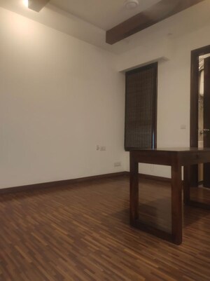 Room in 4 BHK Builder Floor at New Friends Colony – for Rent