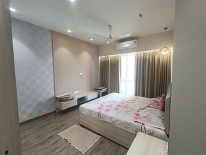 Bedroom in 3 BHK Apartment at Surbhi CHS Andheri West, Andheri West – for Rent