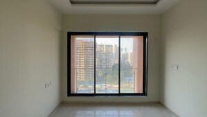 Room in 3 BHK Apartment at Platinum Life, Andheri West – for Sale